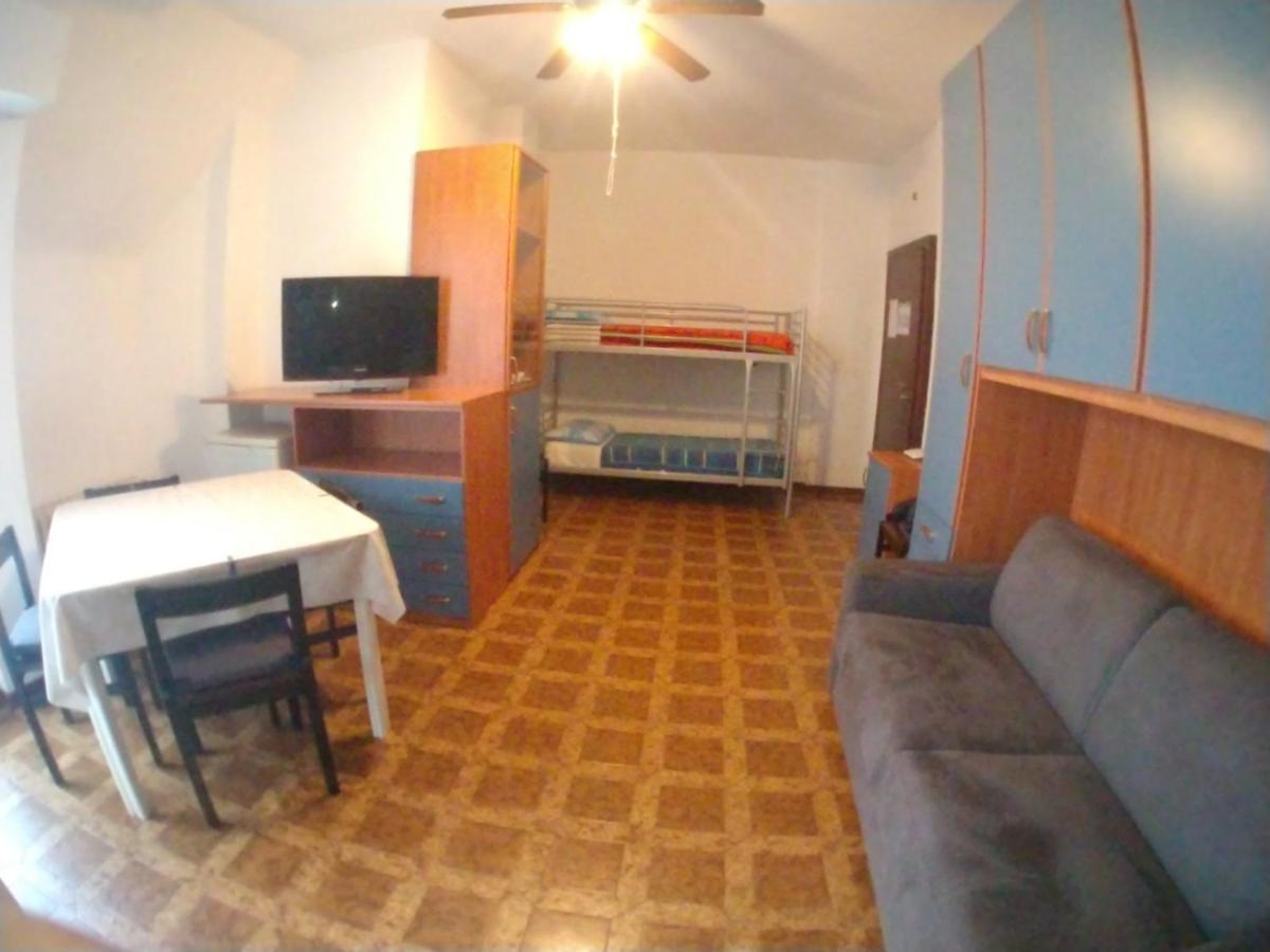 La Casa Di Dario Appartement Pero Buitenkant foto