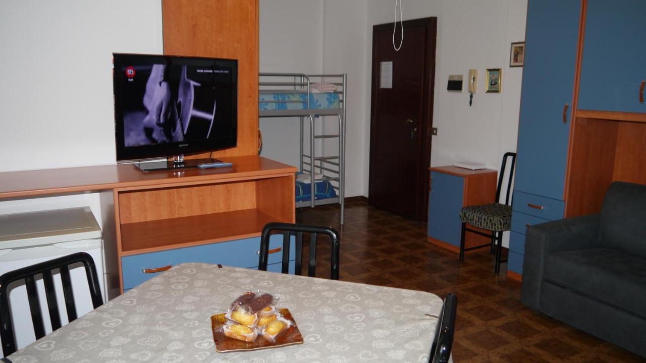La Casa Di Dario Appartement Pero Buitenkant foto